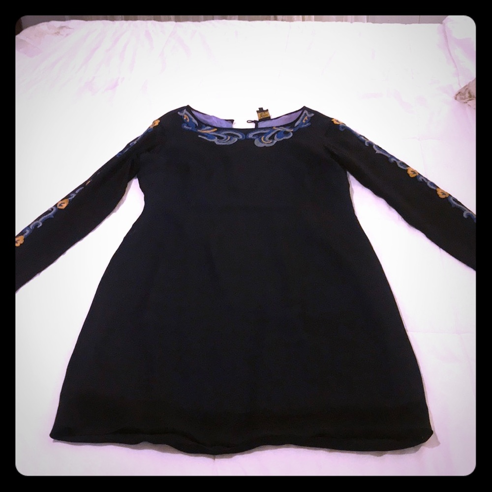 Beautiful blue/black dress...
